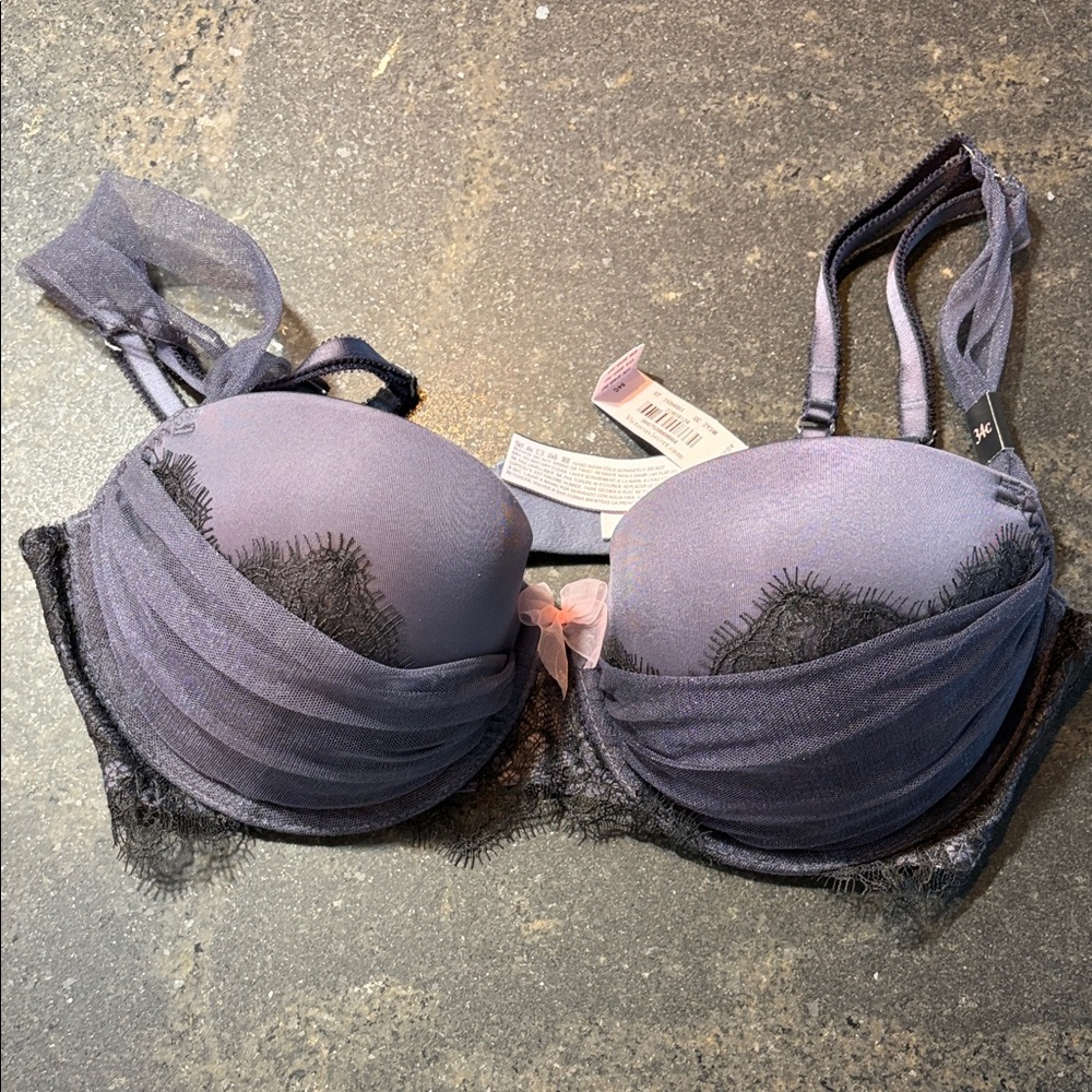 Victoria’s Secret Dream Angels Balconet Elegant Lace Trim Purple Bra